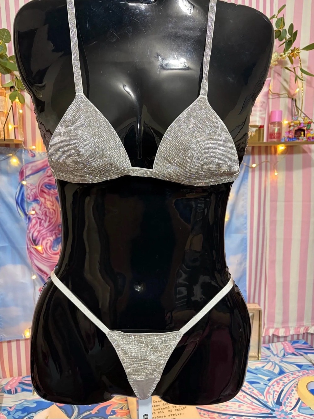 Victoria’s Secret lingerie BLInG Bra & pantie set XS NWT